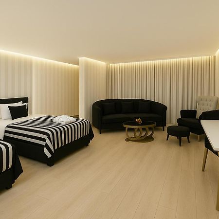 Ramada Hotel & Suites Sisli Istanbul Exterior foto