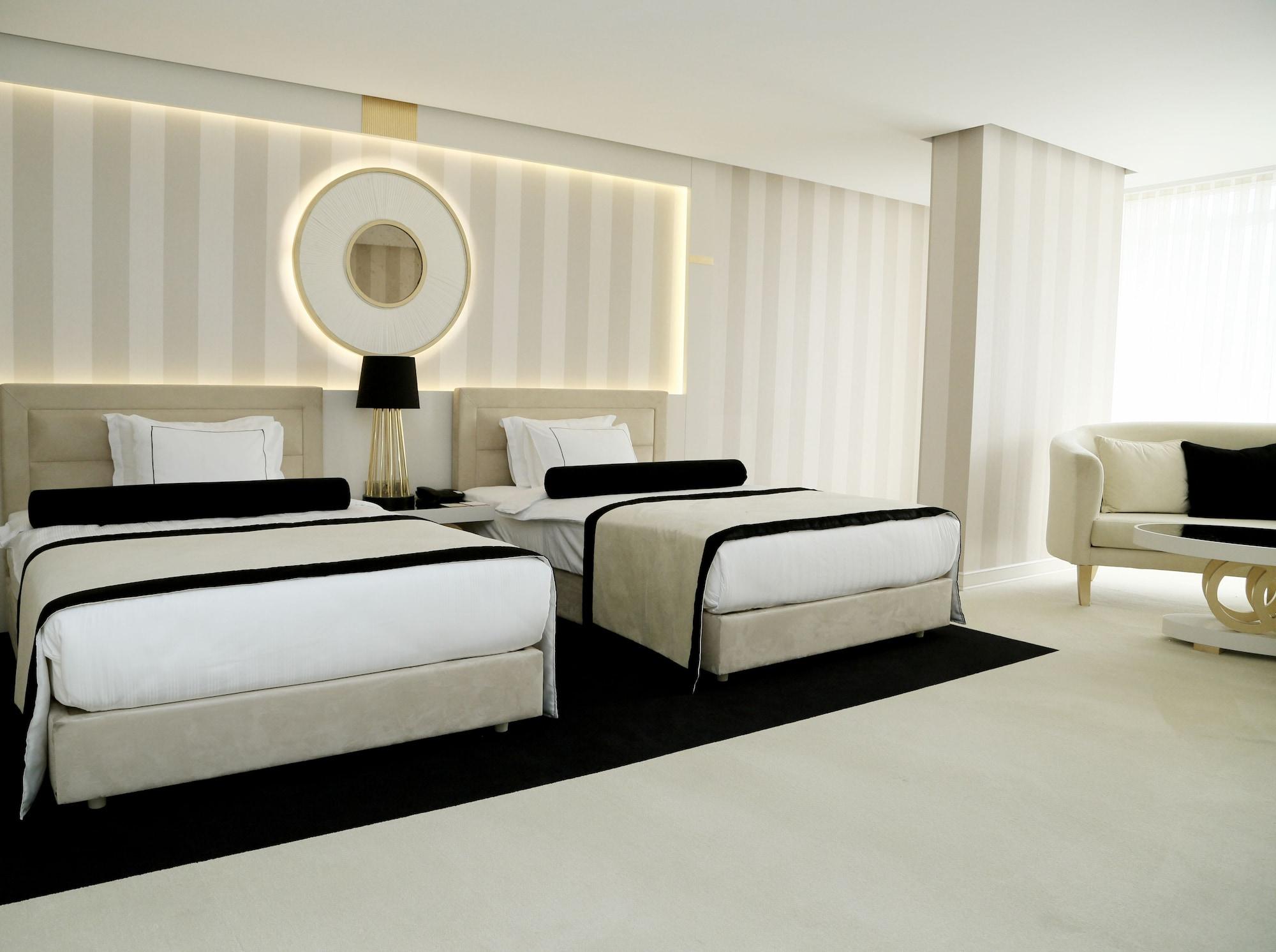Ramada Hotel & Suites Sisli Istanbul Exterior foto