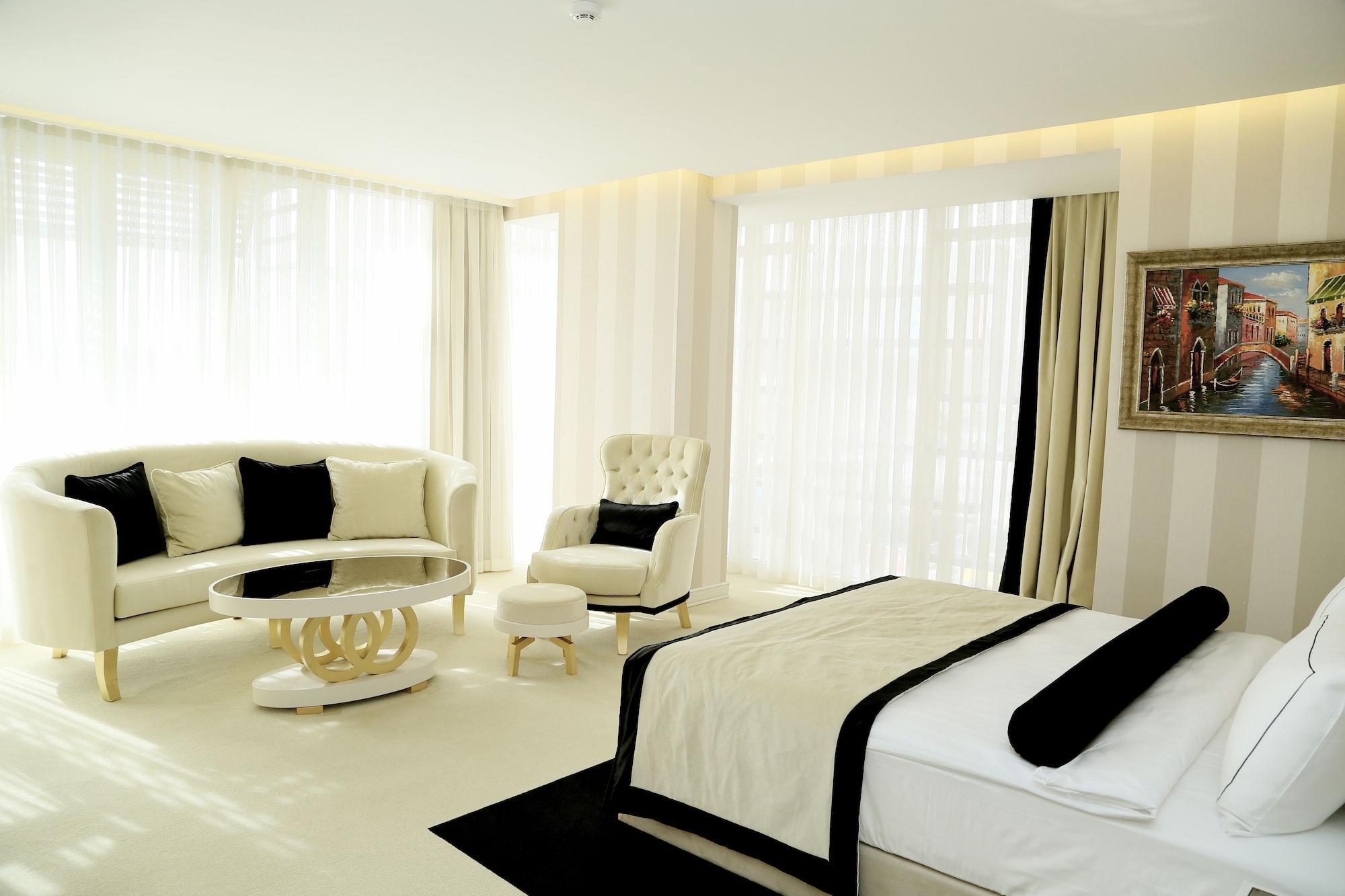 Ramada Hotel & Suites Sisli Istanbul Exterior foto